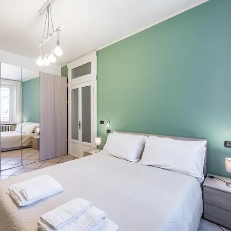 Donizetti Nel Cuore Del Centro Di بيرغامو